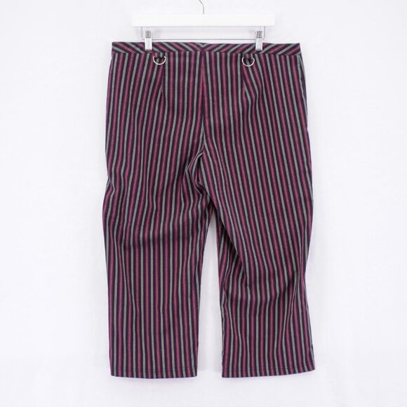 Torrid Red Black Gray Striped Capri / Cropped Pants -14- 37 / 24 Mid Rise Polyes - Picture 4 of 7
